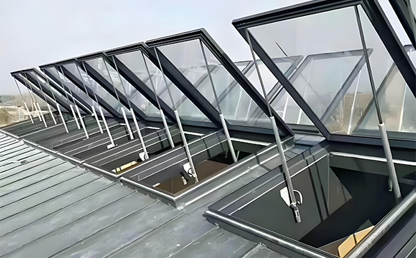 策勒消防排烟窗