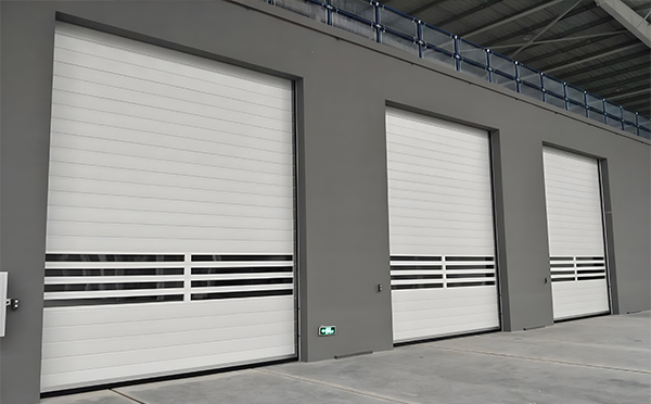 策勒快速卷帘门