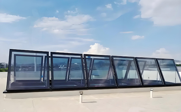 策勒排烟窗有效面积计算方法与应用