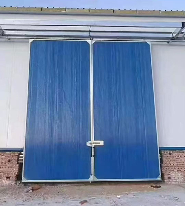 策勒工业门在大型仓储物流通道中的应用实例