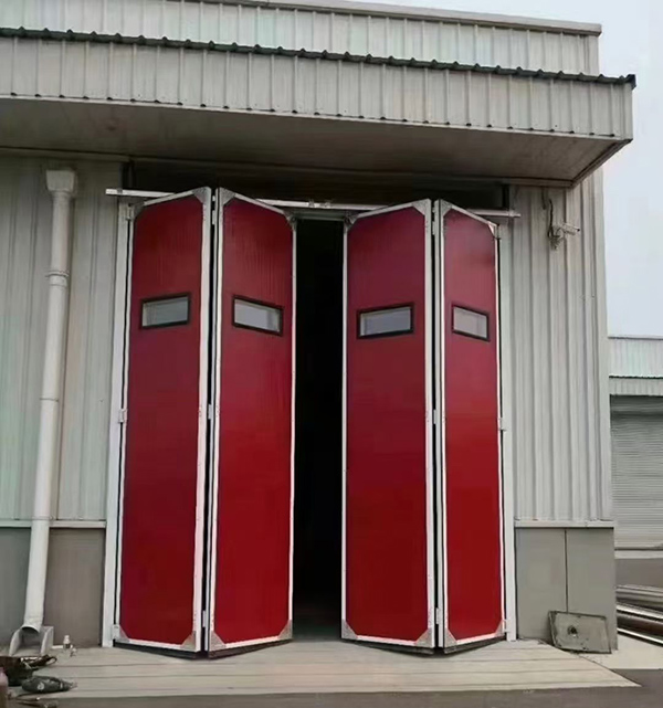 策勒工业折叠门在大型装配车间出入口的应用实例